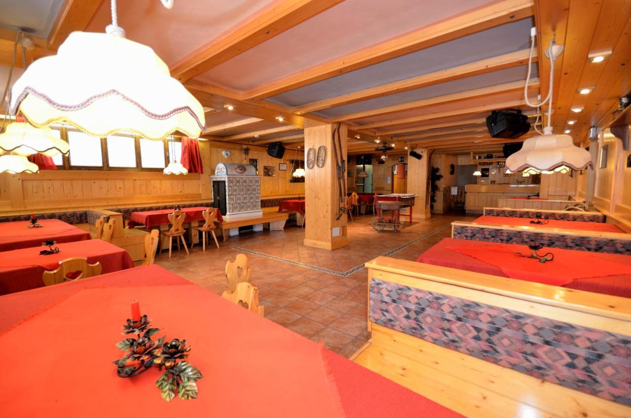 Hotel Centrale Alleghe Eksteriør billede